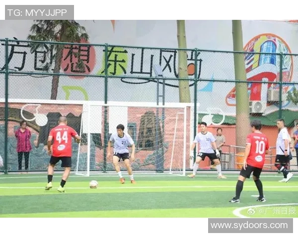 街坊们心目中最帅的足球明星是谁你怎么看待他的魅力与风采