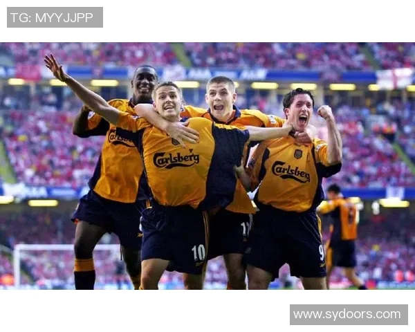 足球明星齐聚观摩欧文精彩比赛瞬间共赏足球魅力与激情 足球明星齐聚观摩欧文精彩比赛瞬间共赏足球魅力与激情