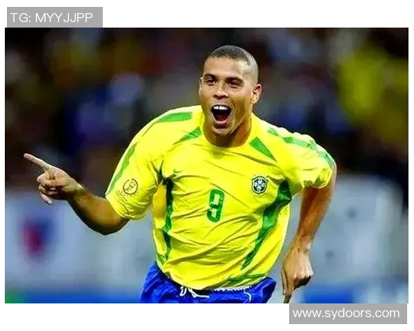 十二年巴西足球明星的辉煌历程与传奇瞬间回顾