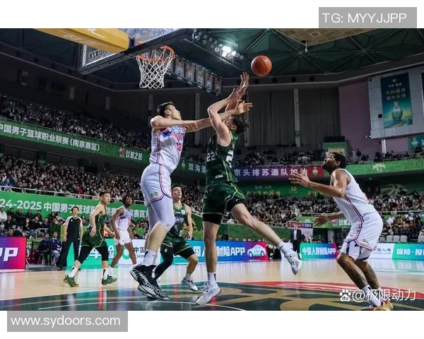 南京篮球队在冠军赛中的精彩表现与实力分析